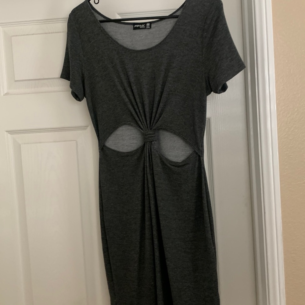 Cute gray T-shirt dress open in the front around the waist